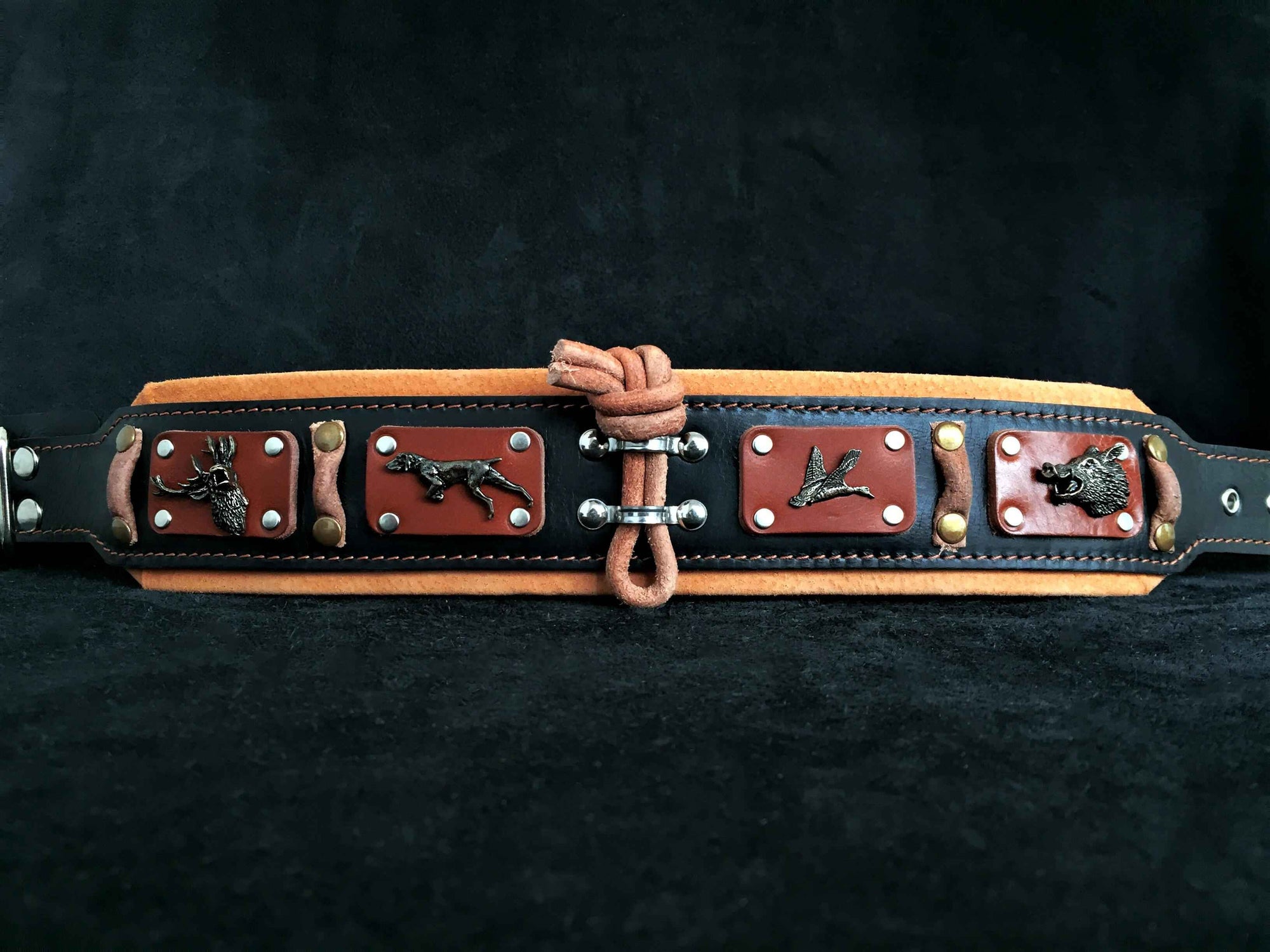 Bestia Hunter Leather Dog Collar