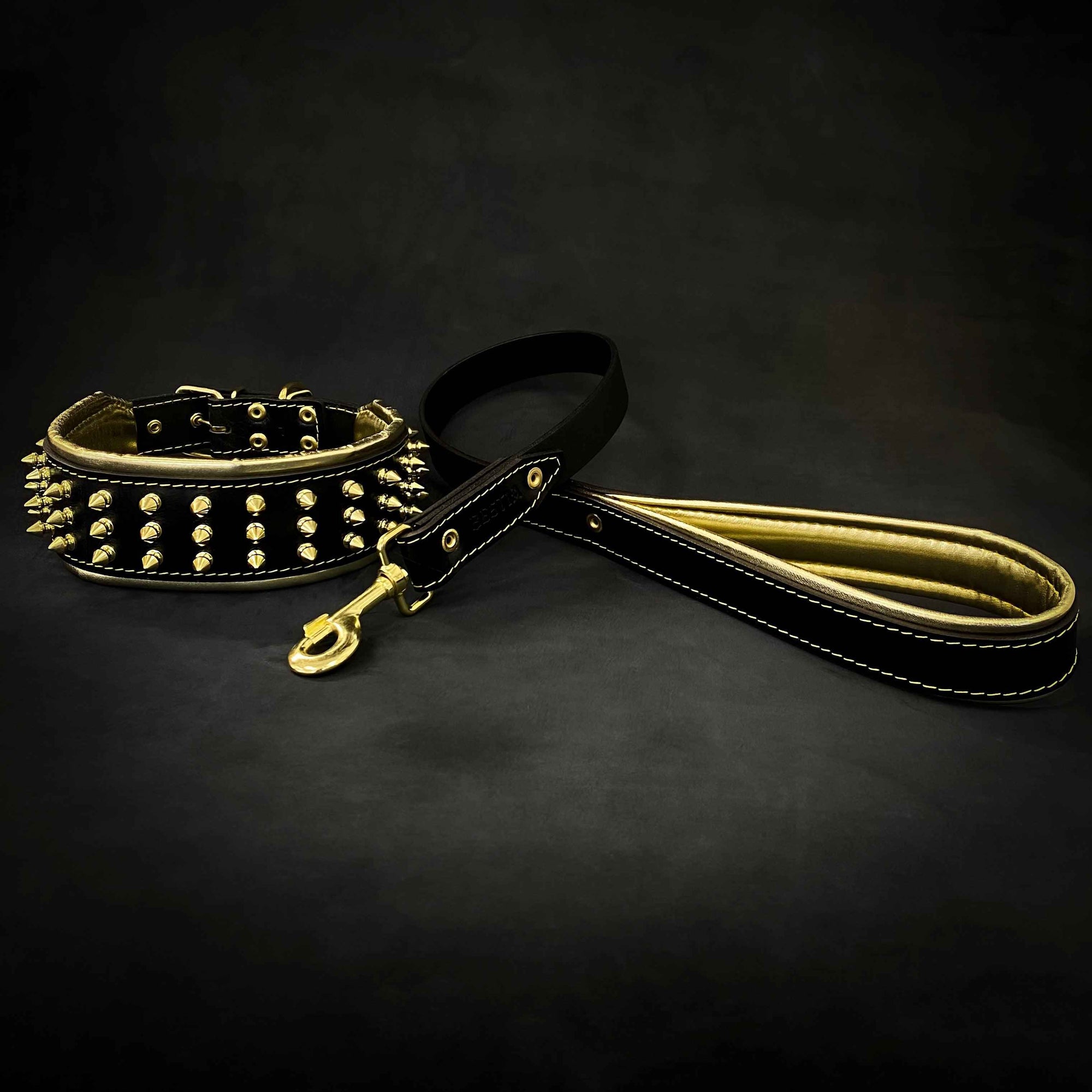 Bestia Gold Giant Leather Dog Collar