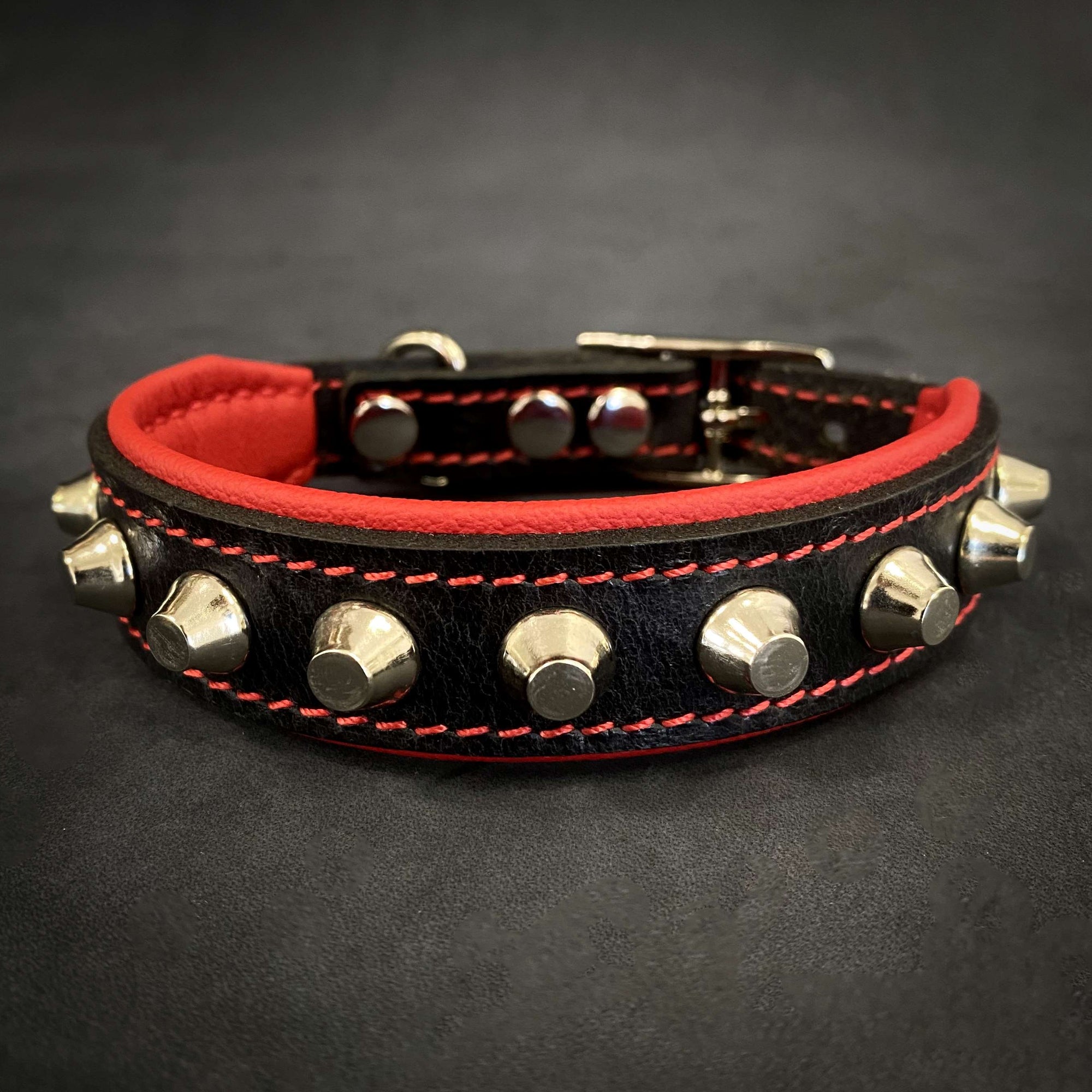 Bestia Rock Leather Dog Collar
