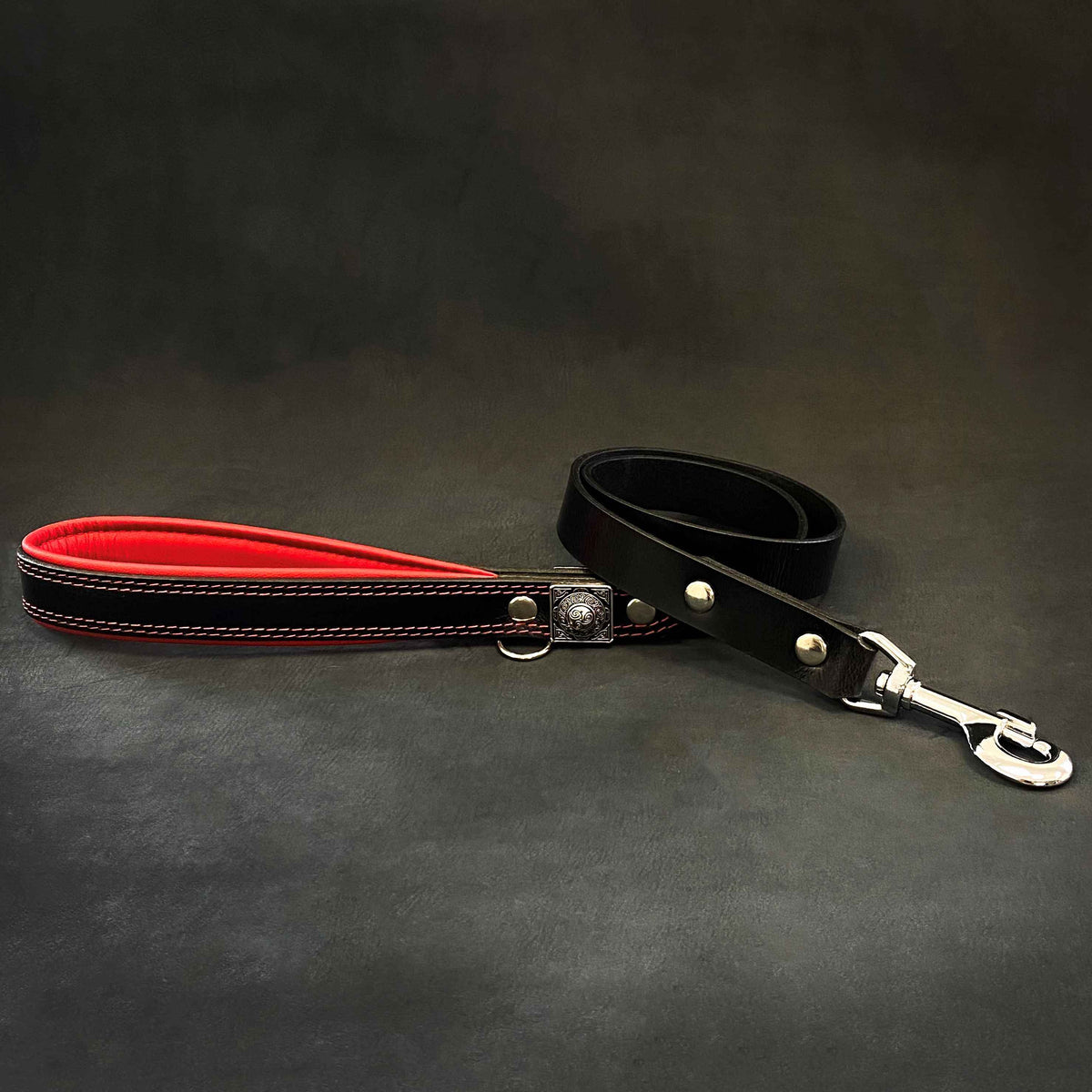 Bestia Eros 1-Inch Wide Black Leather Dog Leash