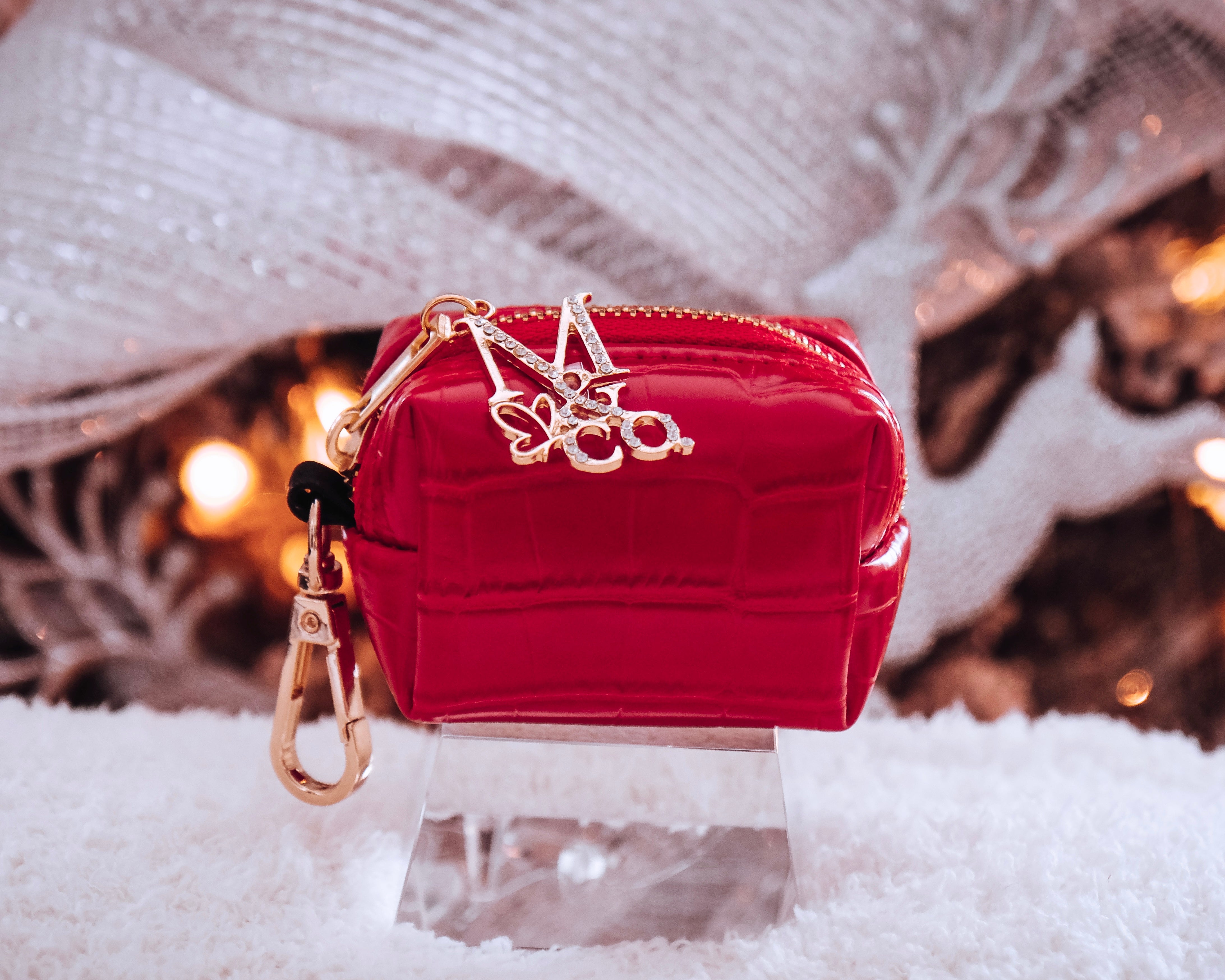 The Ruby Poo Bag Holder