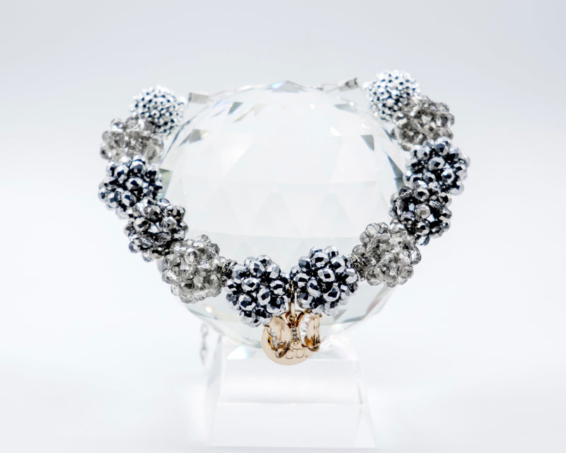 Necklace: Shades of Grey