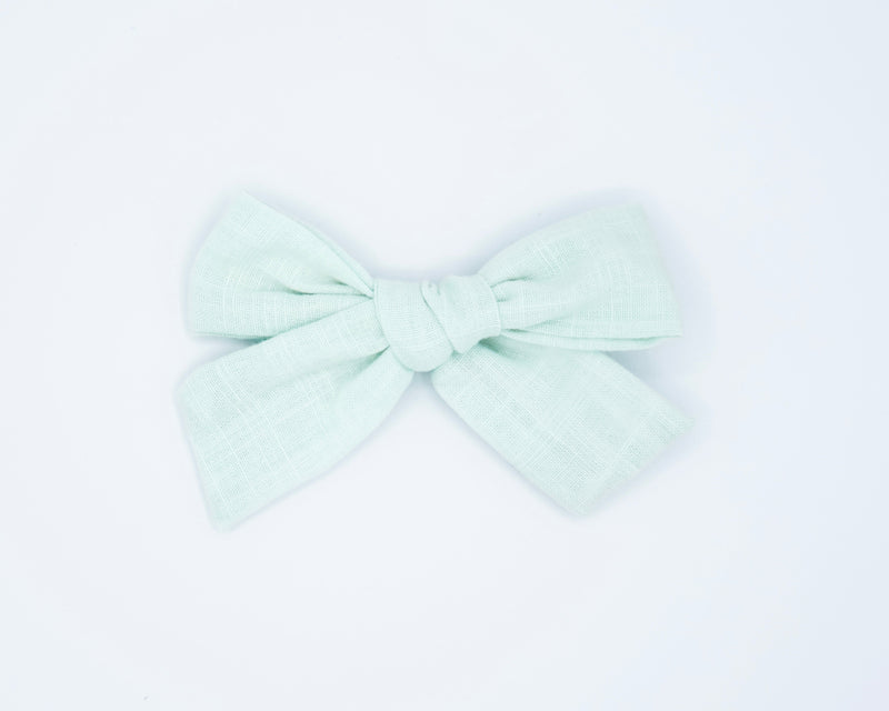 Bow: Mint (Light)