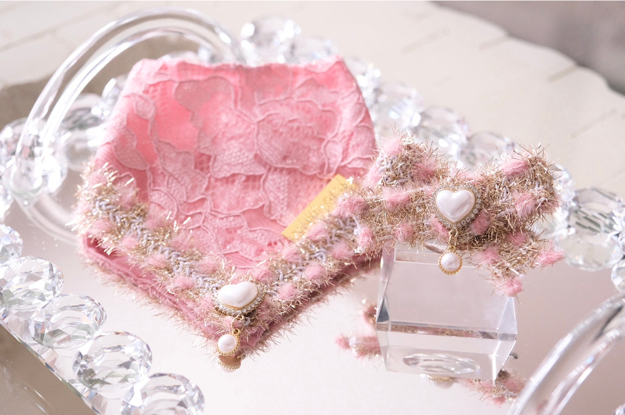 Romance Collection: The Minnie