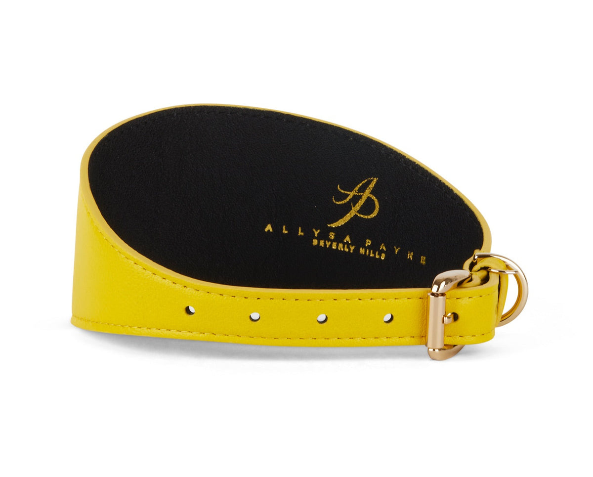 Allysa Payne Smooth Yellow Italian Leather 3-Inch Wide Style Dog Collar With Custom Gold Starfish