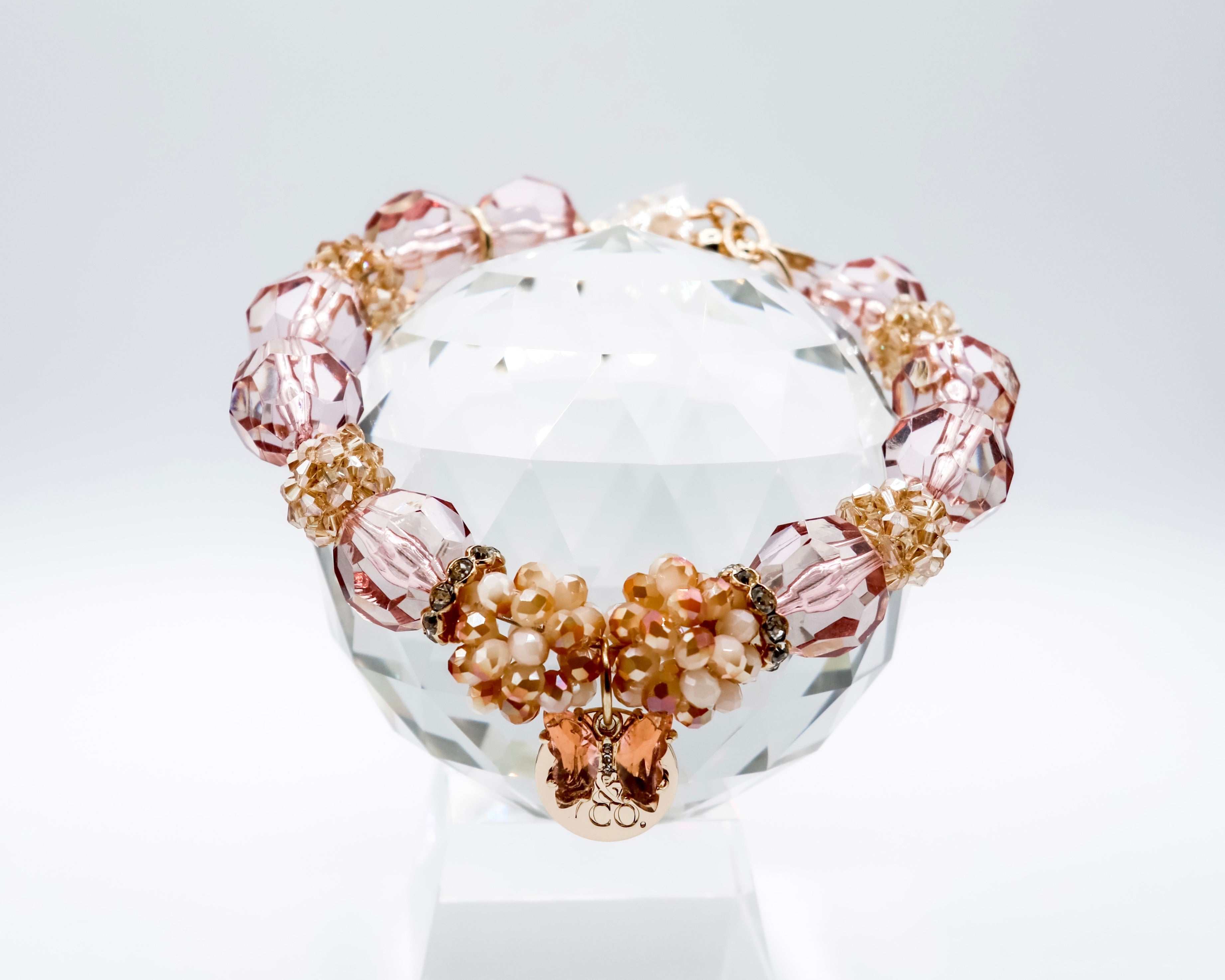 Necklace: Trés Jules