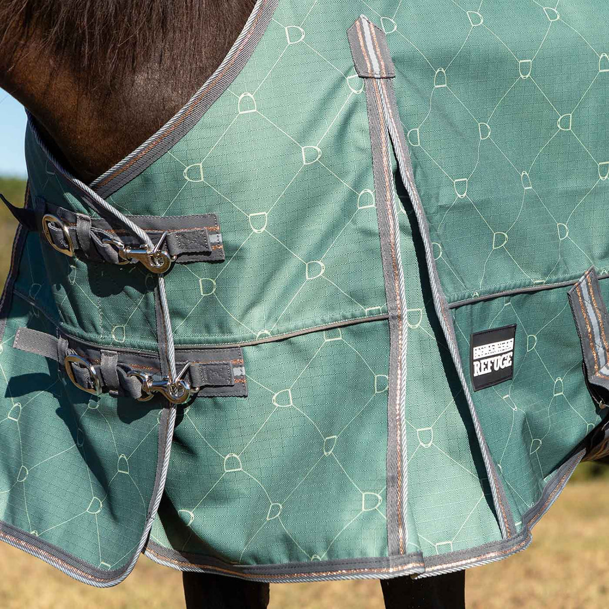 Jeffers Poplar Head – Uniquely English 1200D Turnout Sheet, 0g - Waterproof & Breathable Lightweight Horse Blanket