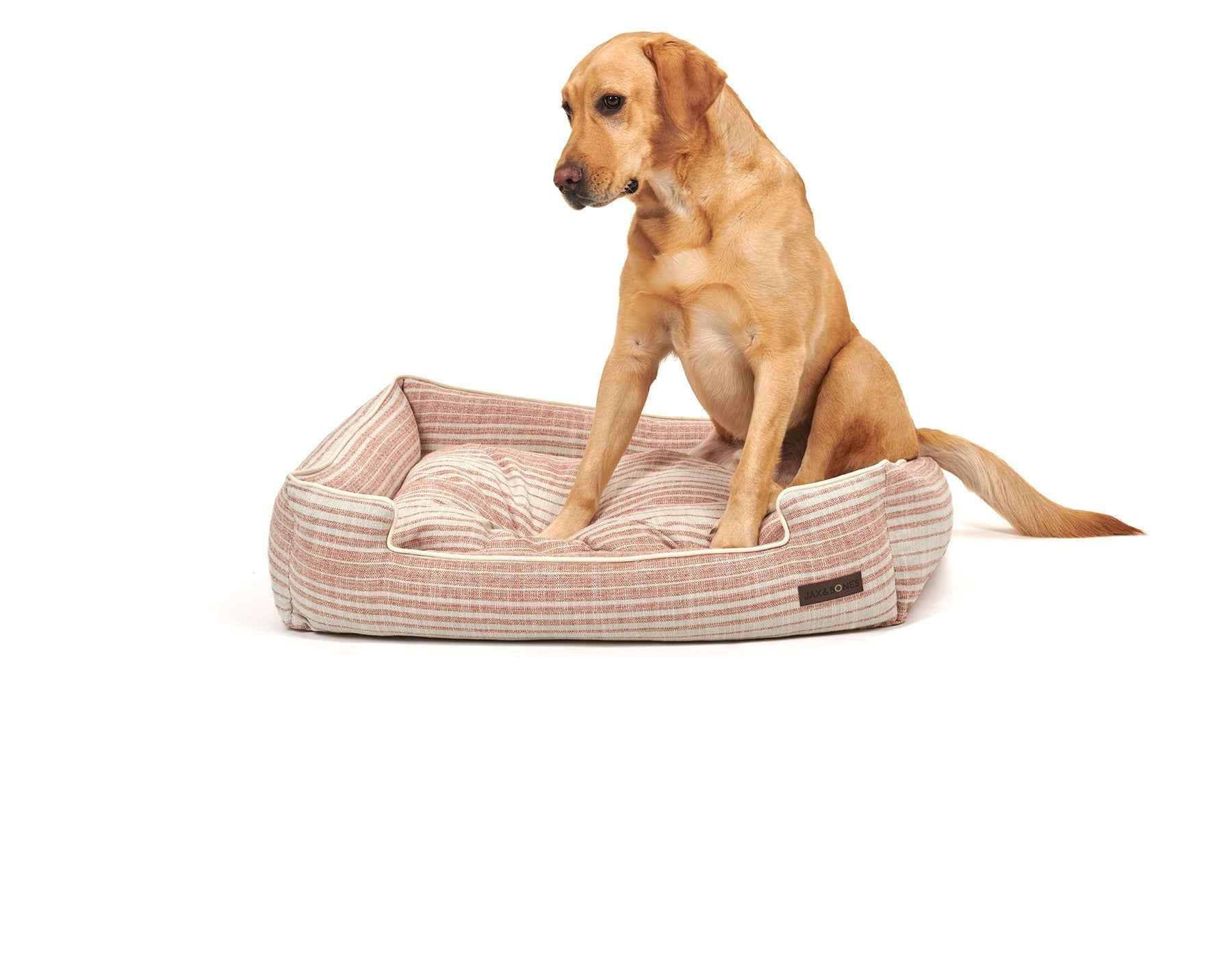 Hampton Blush Lounge Bed