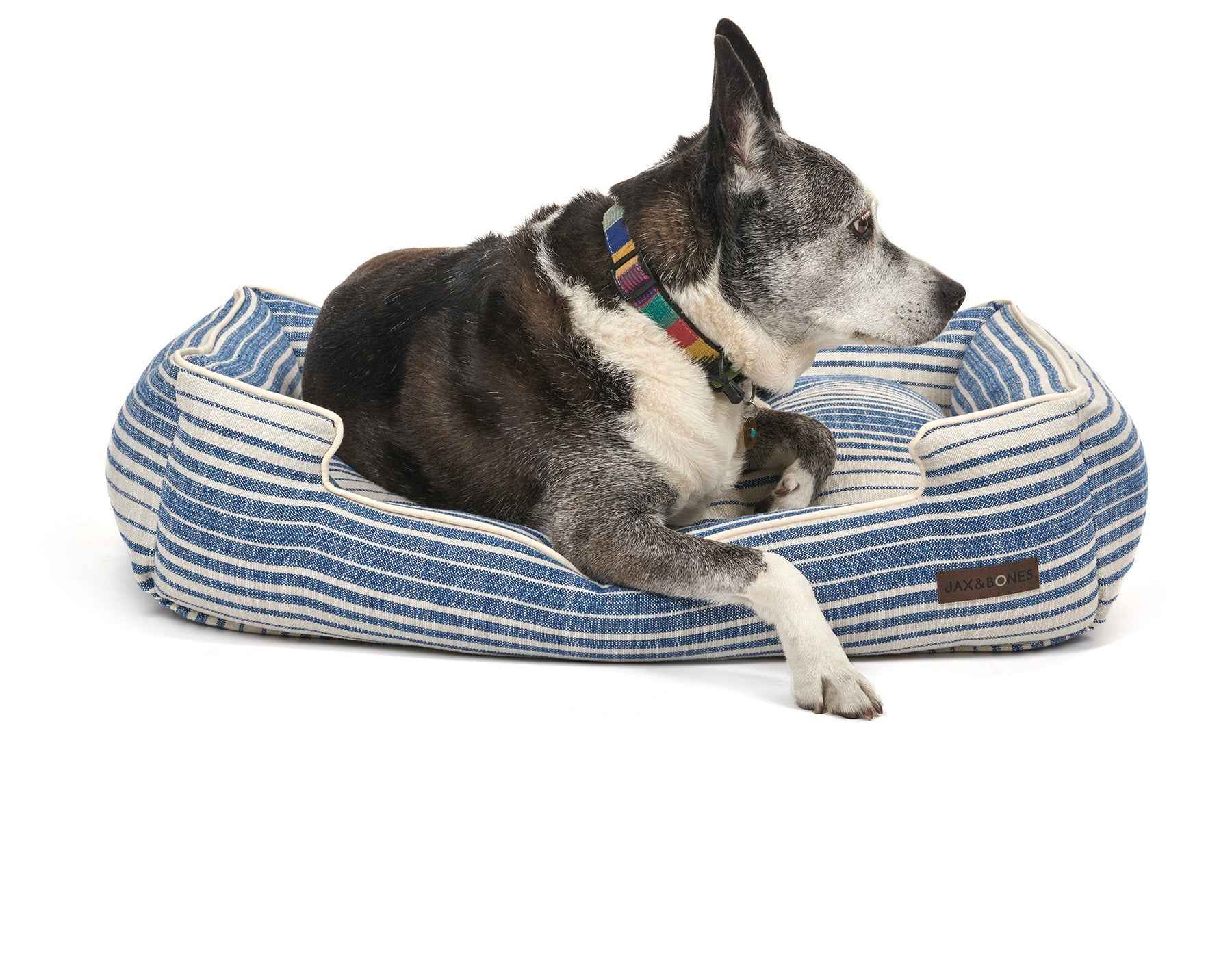 Hampton Navy Lounge Bed