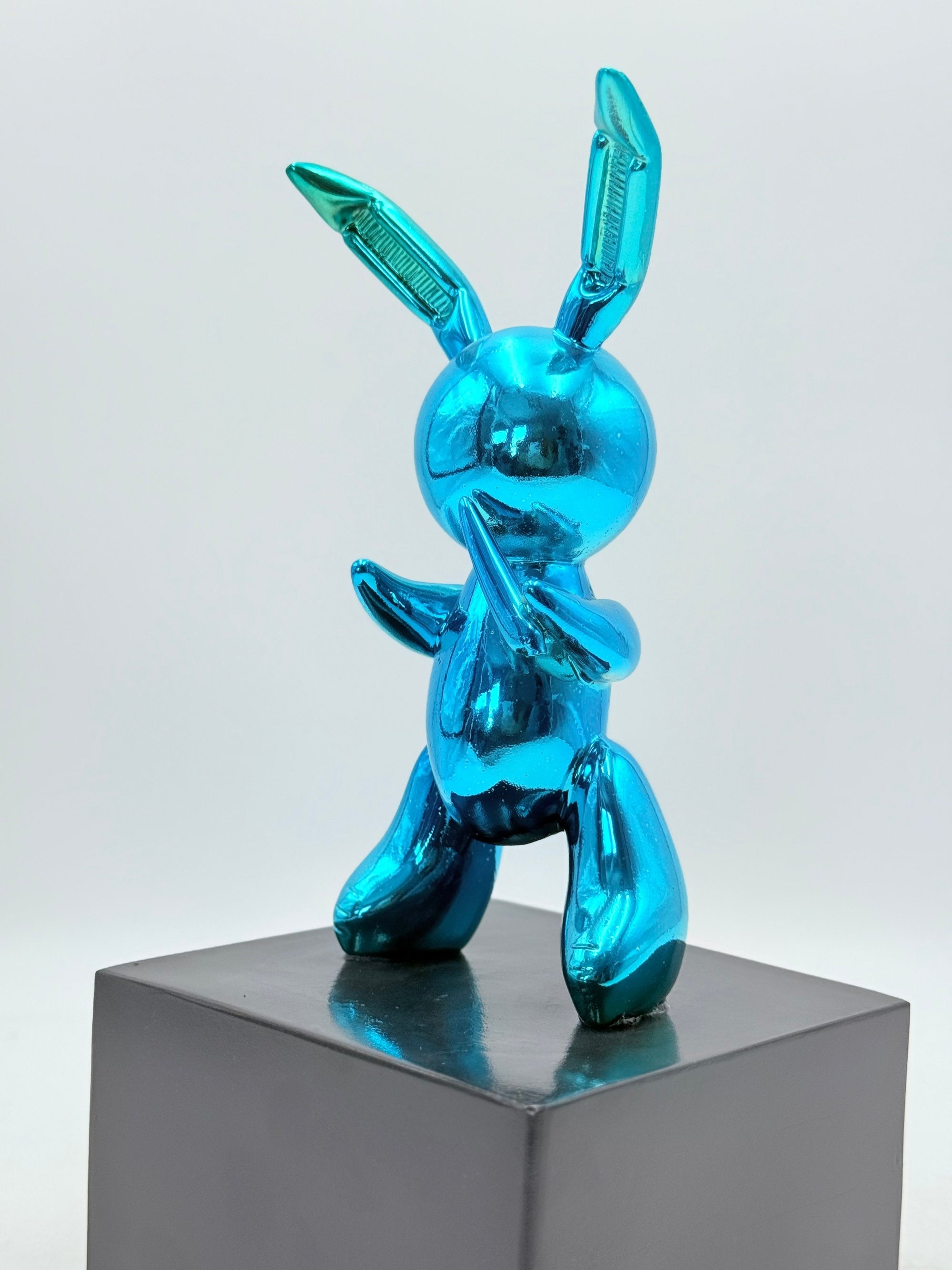 And Iconic Small Balloon Rabbit Sculpture Blue Chrome Style