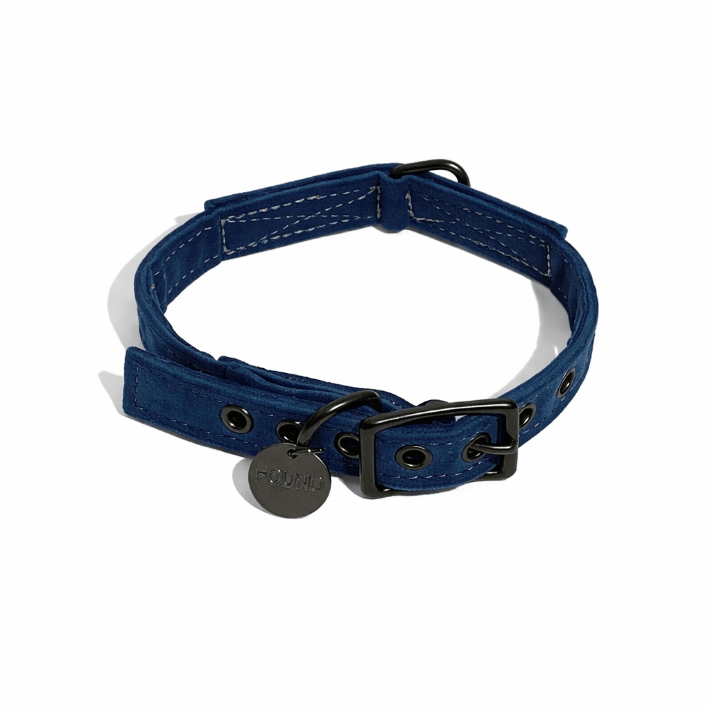 Navy Washable Velvet Cat & Dog Collar – Matte Black Hardware
