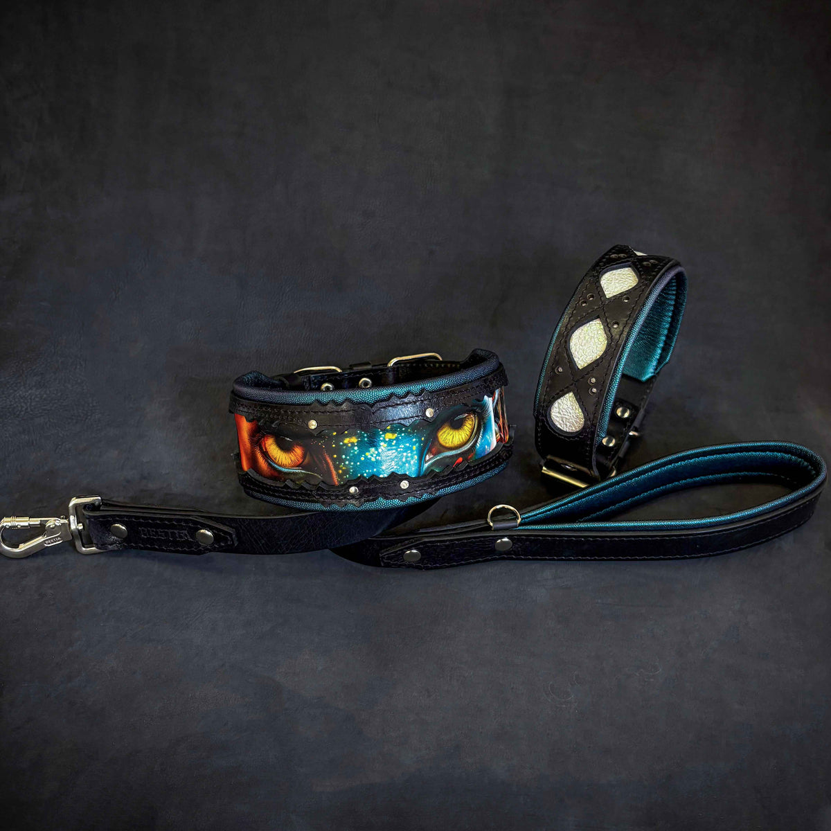 Bestia Avatar Leather Dog Collar