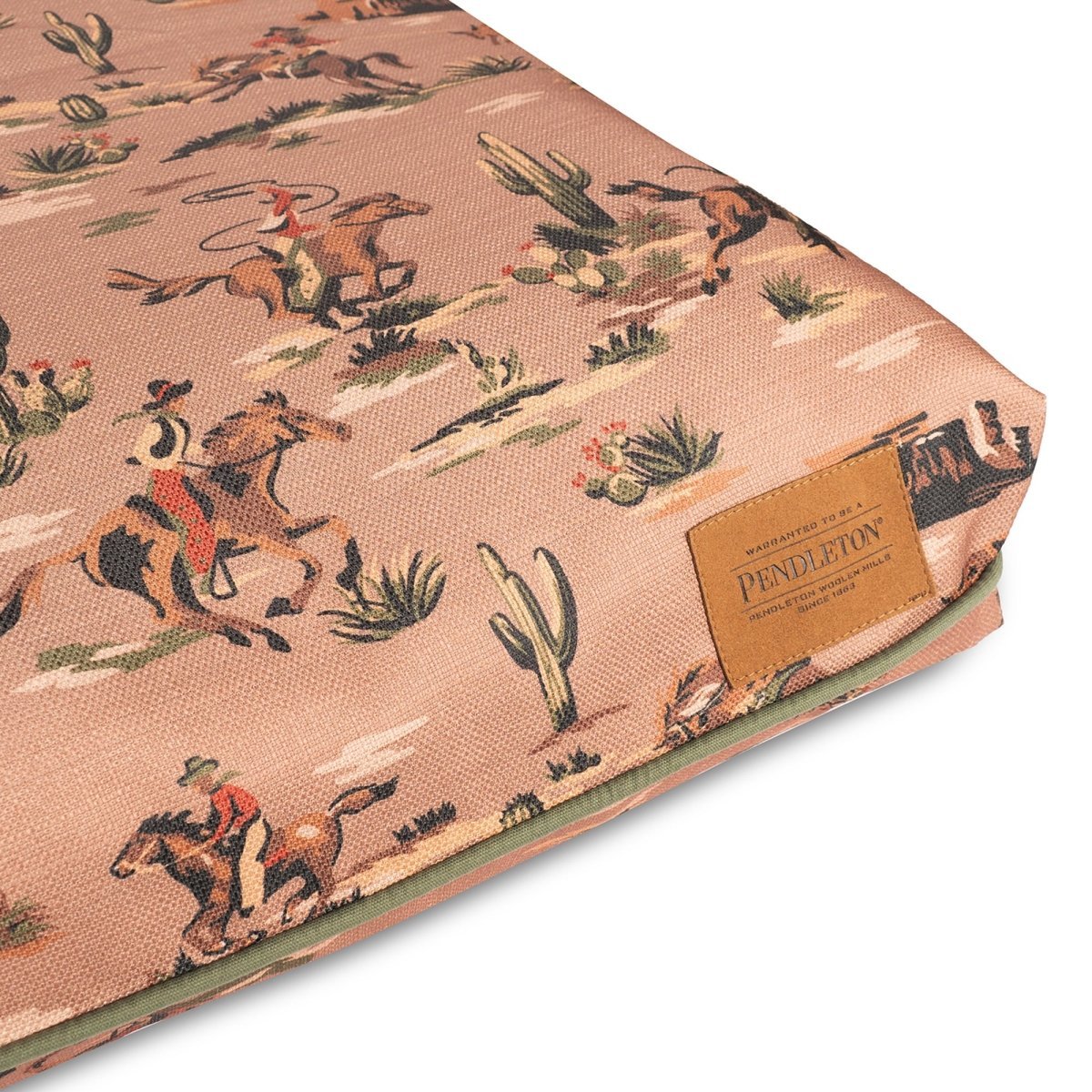 Pendleton All Season Pet Napper premium pet product