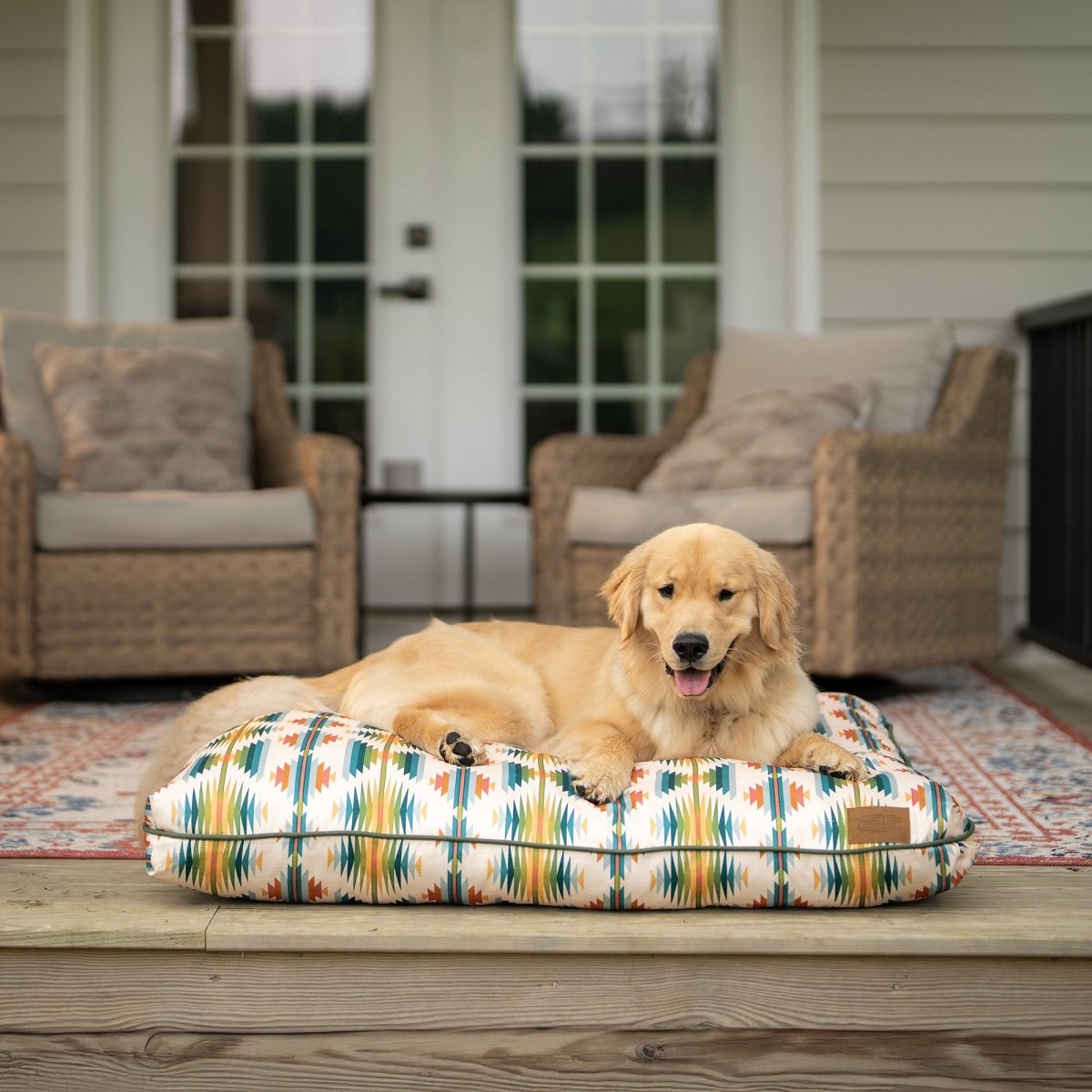 Pendleton All Season Pet Napper premium pet product