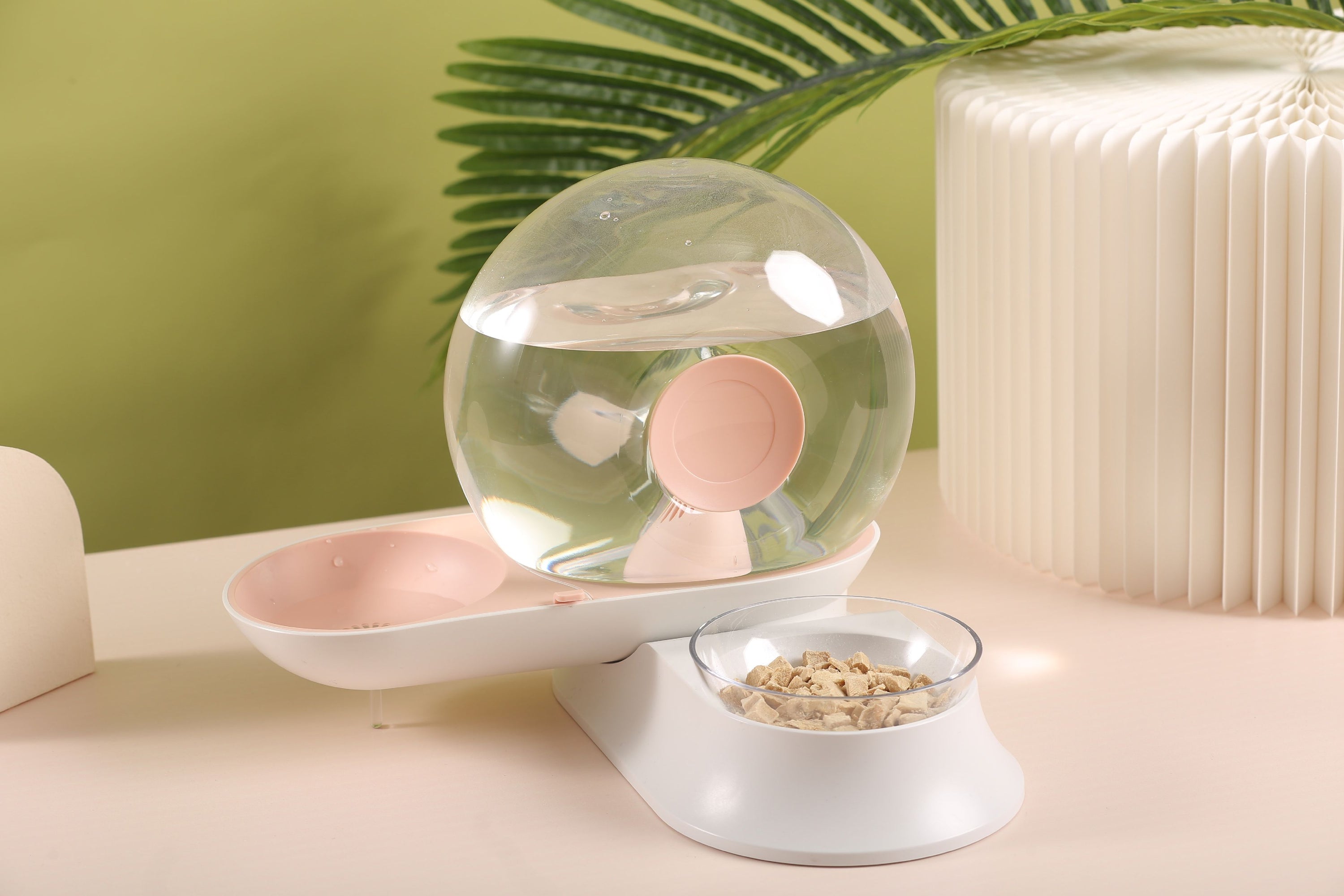 Pet Life Auto-Myst Snail Shaped 2-in-1 Automated Gravity Pet Filtered Water Dispenser and Food Bowl