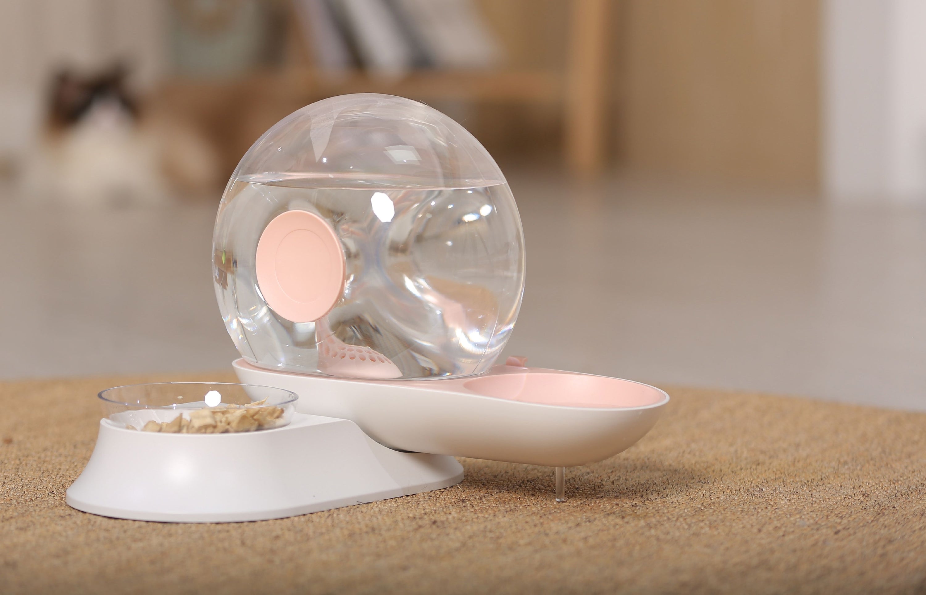 Pet Life Auto-Myst Snail Shaped 2-in-1 Automated Gravity Pet Filtered Water Dispenser and Food Bowl