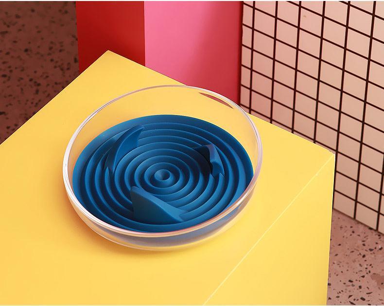 Pet Life ® Cirlicue Shark Fin Shaped Modern Slow Feeding Pet Bowl