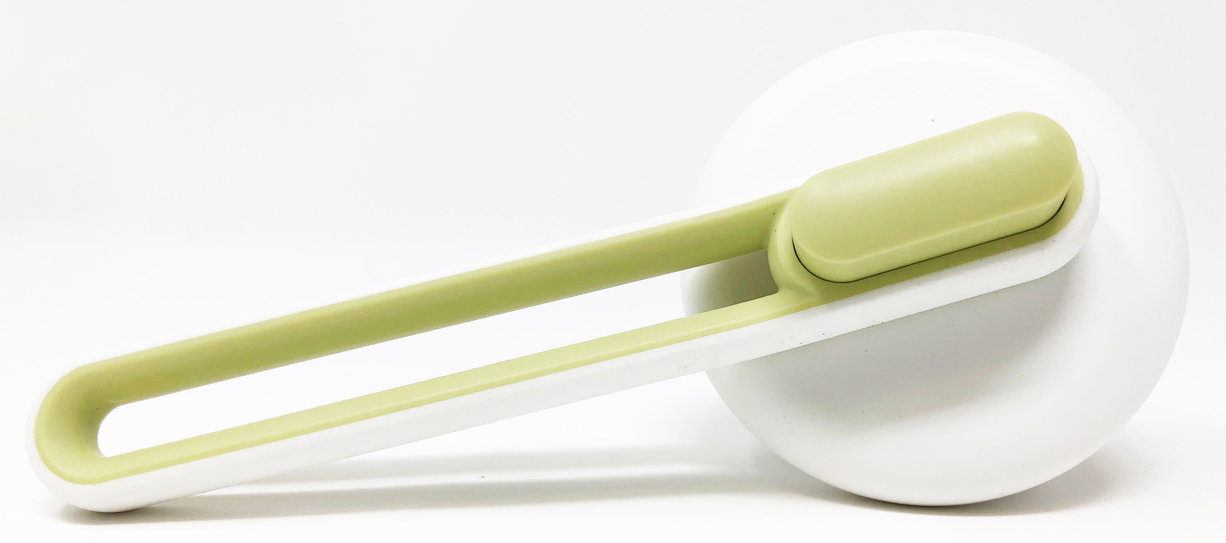 Pet Life ® Concepto Modern Bristle Grooming Pet Deshedder Comb