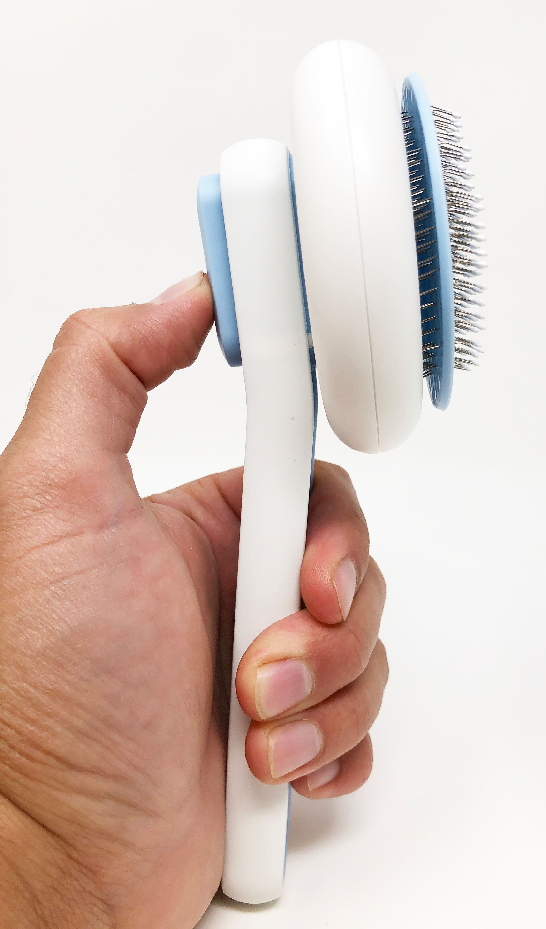 Pet Life Concepto Modern Bristle Grooming Pet Deshedder Comb