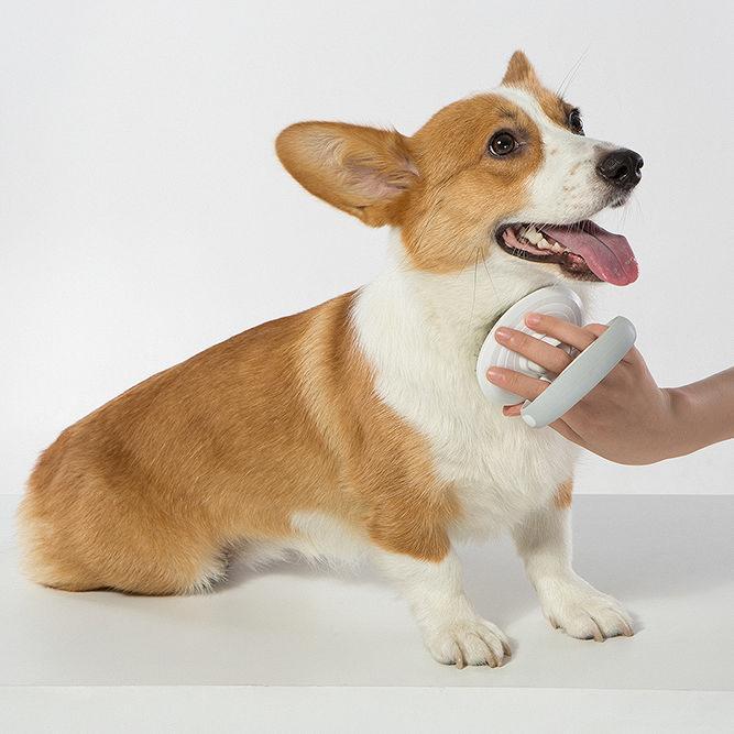 Pet Life Gyrater Travel Swivel Pet Grooming Pin Brush