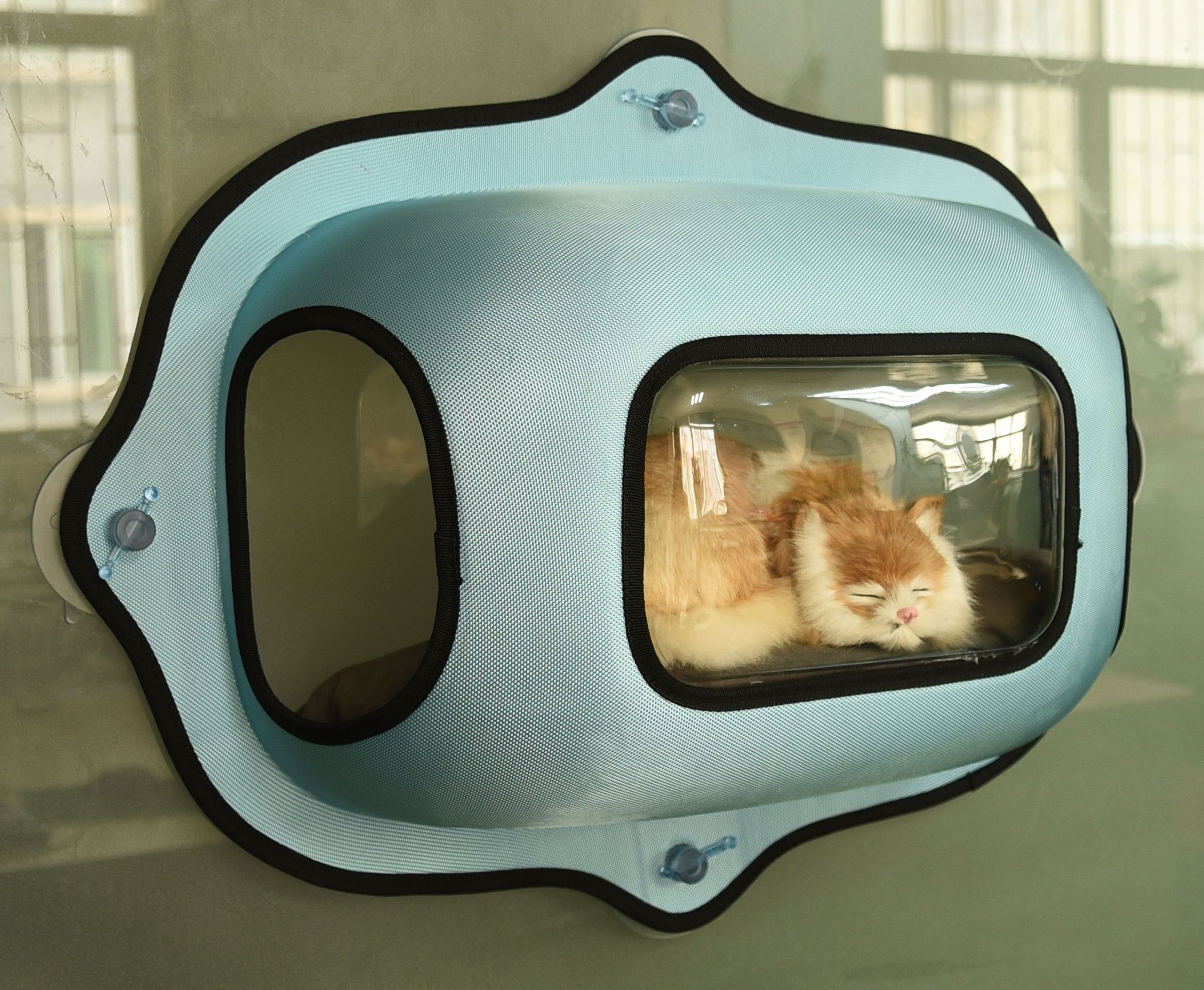 Pet Life Purr-view See-through Suction Cup Kitty Cat Lounger and Bed