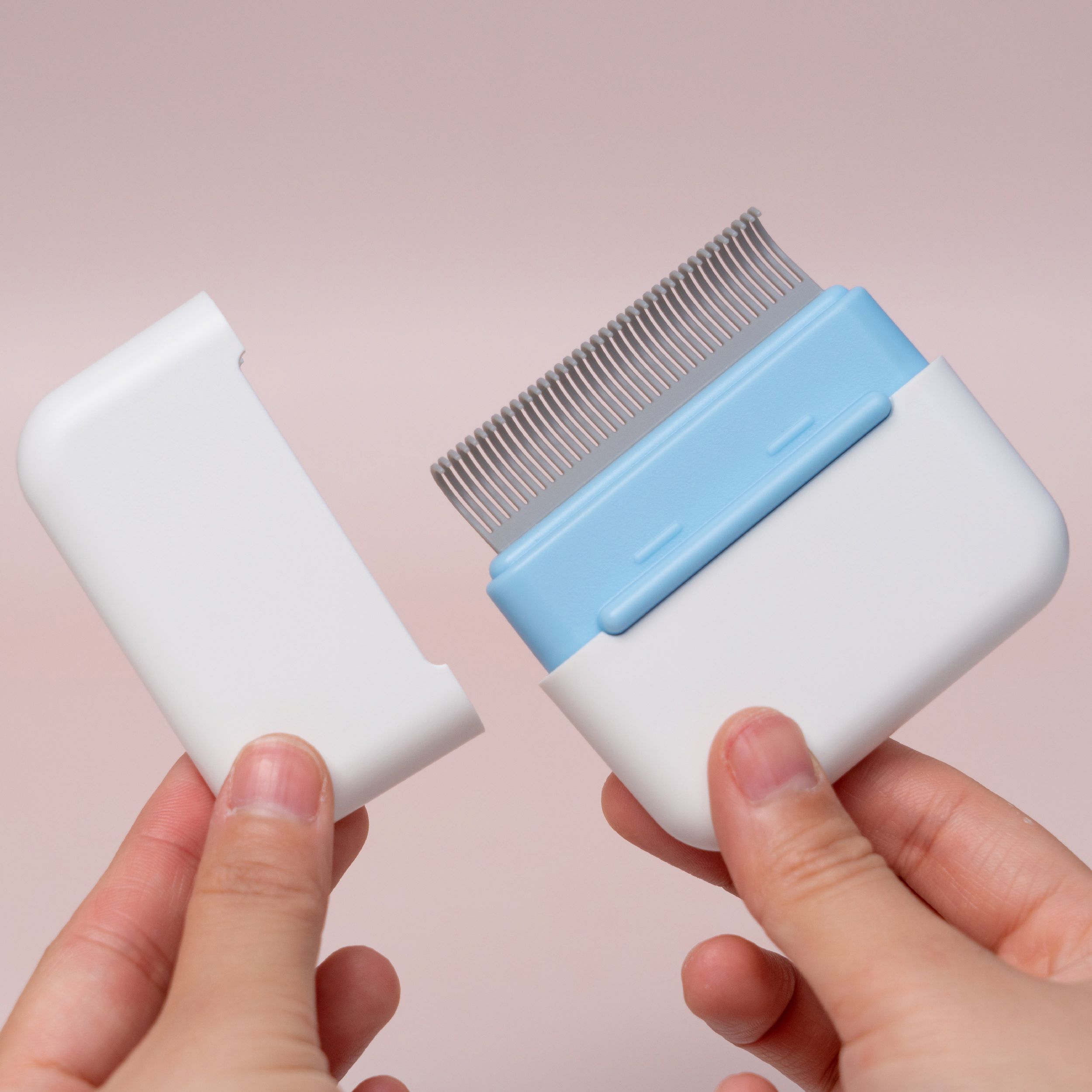 Pet Life ® Zipocket 2-in-1 Underake and Stainless Steel Travel Grooming Pet Comb