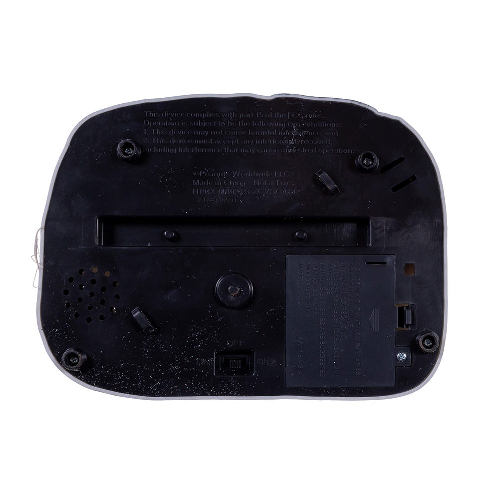 Kurt Adler 6-Inch Peanuts Battery-Operated Lighted Musical Carolers Table Piece