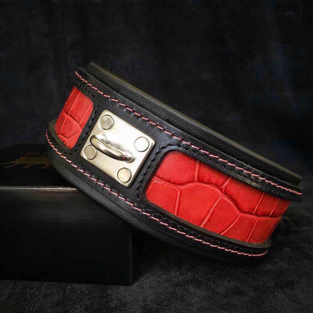 Bestia Reptile Leather Dog Collar