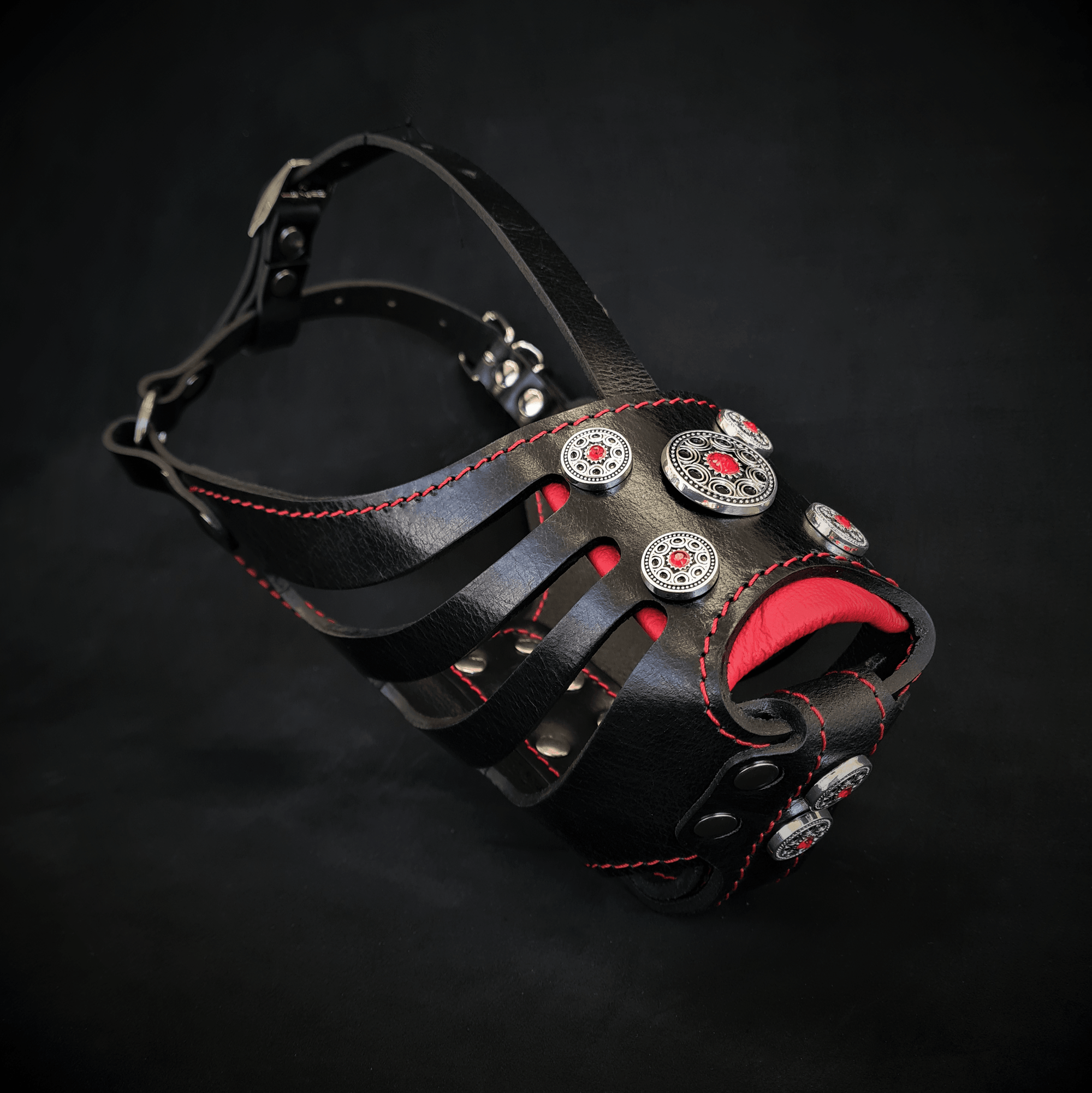 Bestia Bijou Basket Black & Red Leather Dog Muzzle