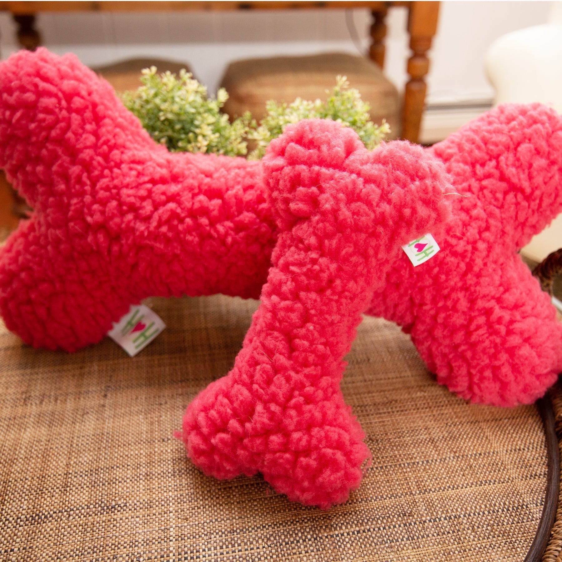 HuggleCauseTM, Living Beyond Breast Cancer, HuggleFleece Pink Bones