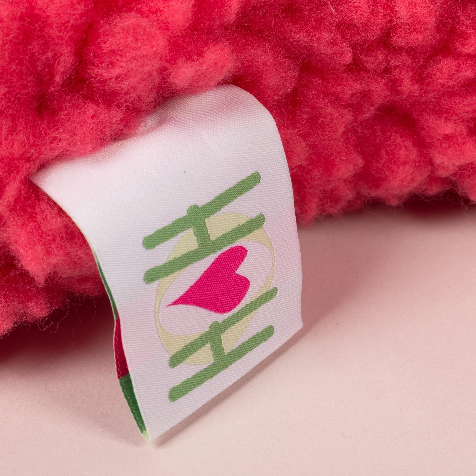 HuggleCauseTM, Living Beyond Breast Cancer, HuggleFleece Pink Bones