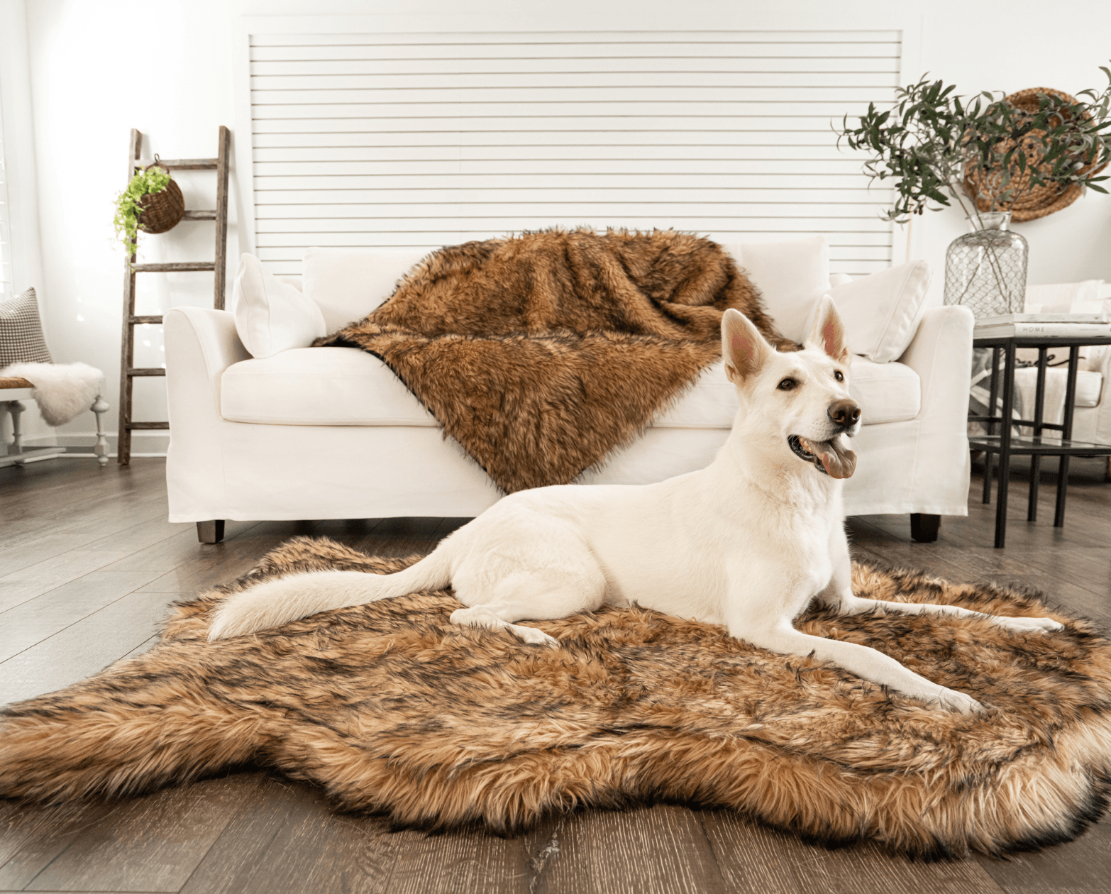 Puprug Faux Fur Orthopedic Dog Bed Curve Sable Tan