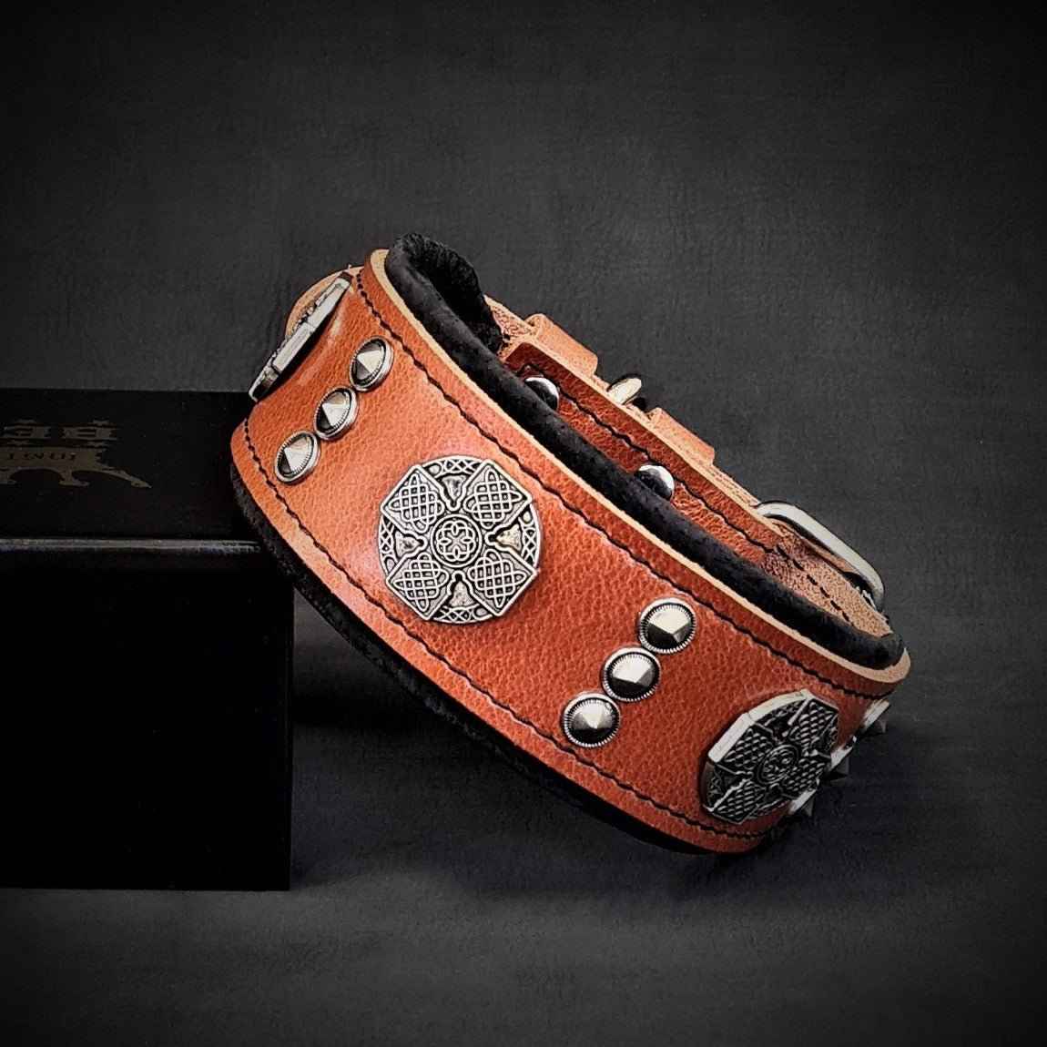 Bestia Maximus 2-Inch Wide Black & Silver Leather Dog Collar