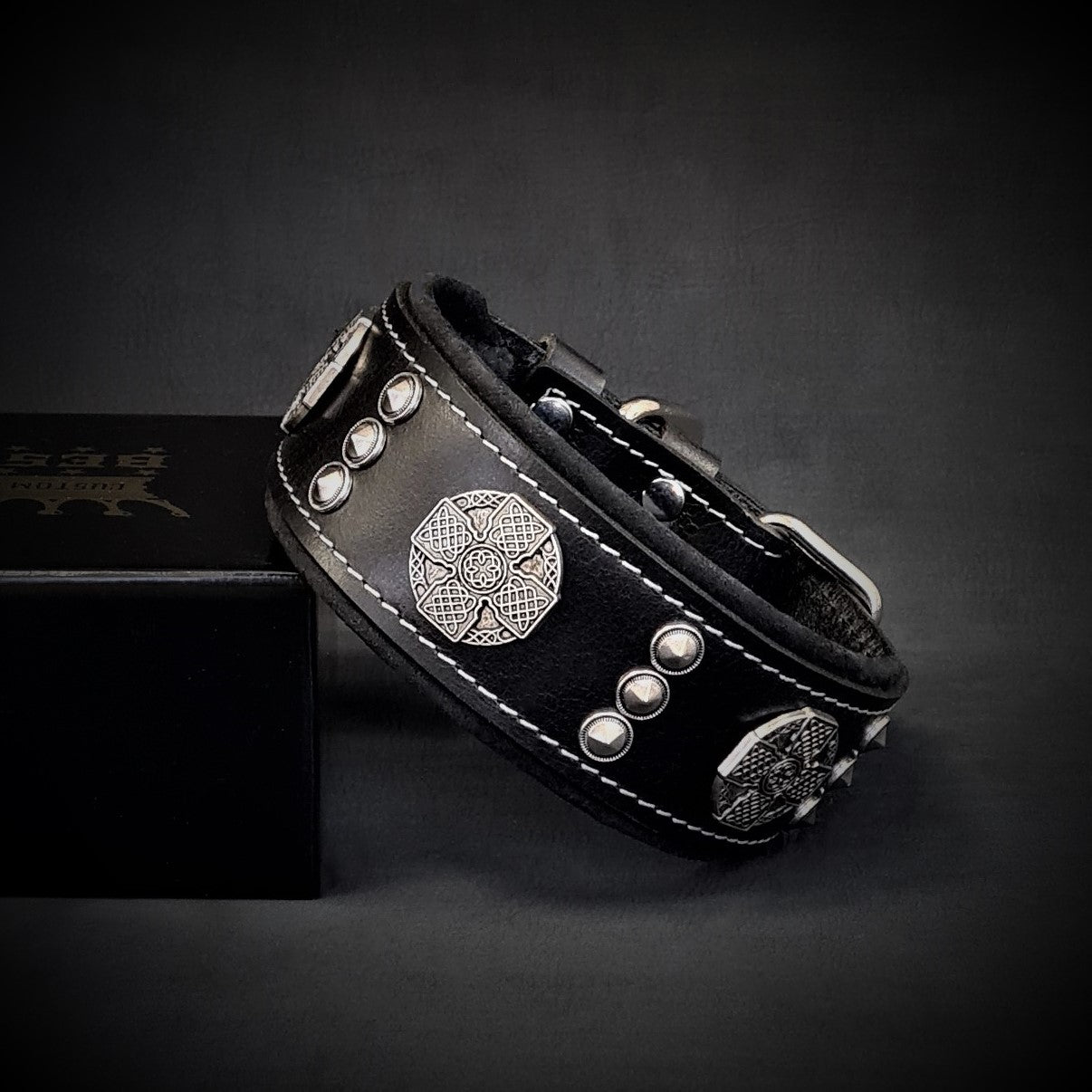Bestia Dog Gear The "Maximus" collar 2 inch wide black & silver Genuine Leather Black pet supplies