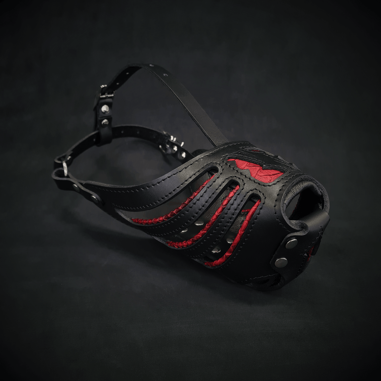 Bestia Red Dragon Basket Leather Dog Muzzle