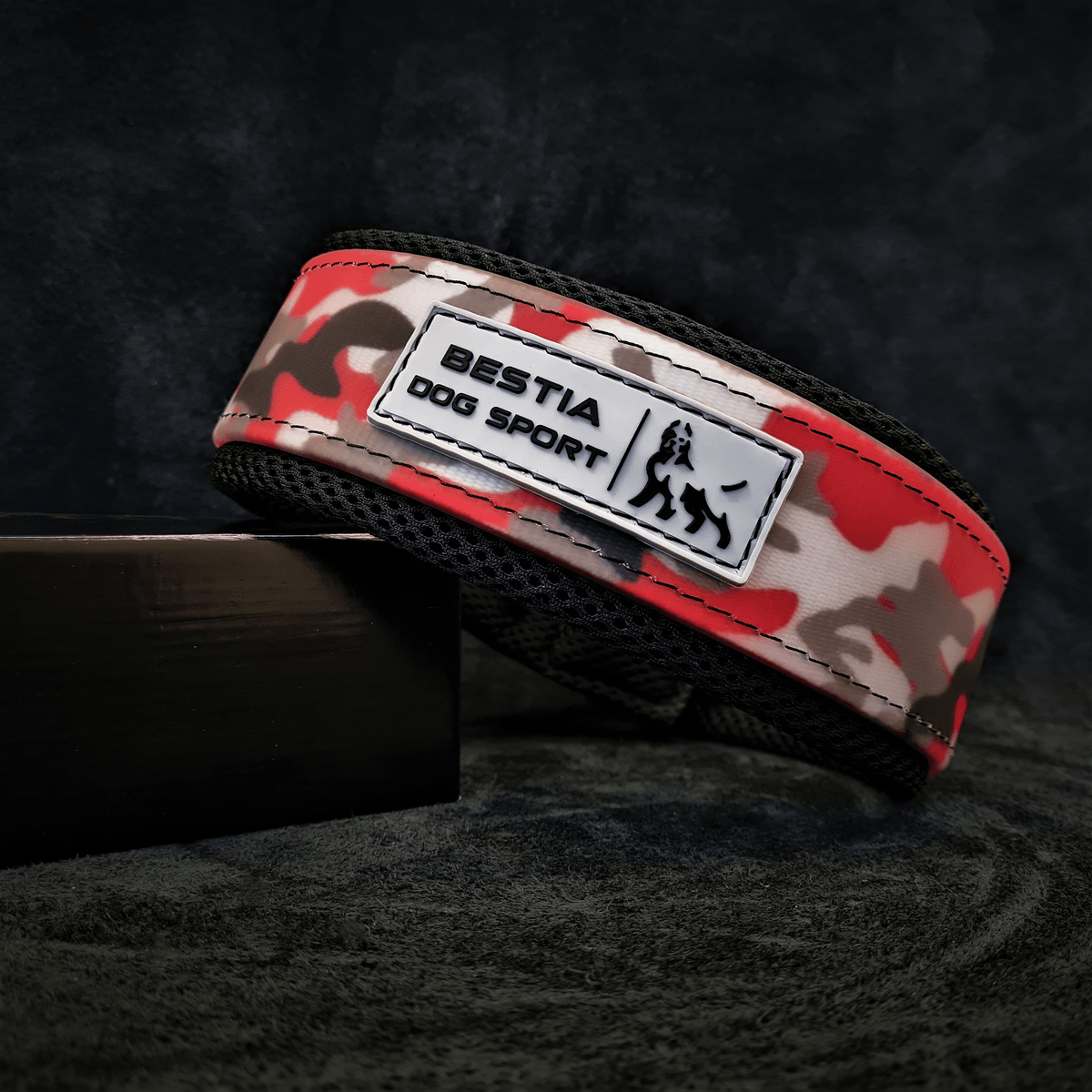 Bestia Dog Sport Red Camo Dog Collar