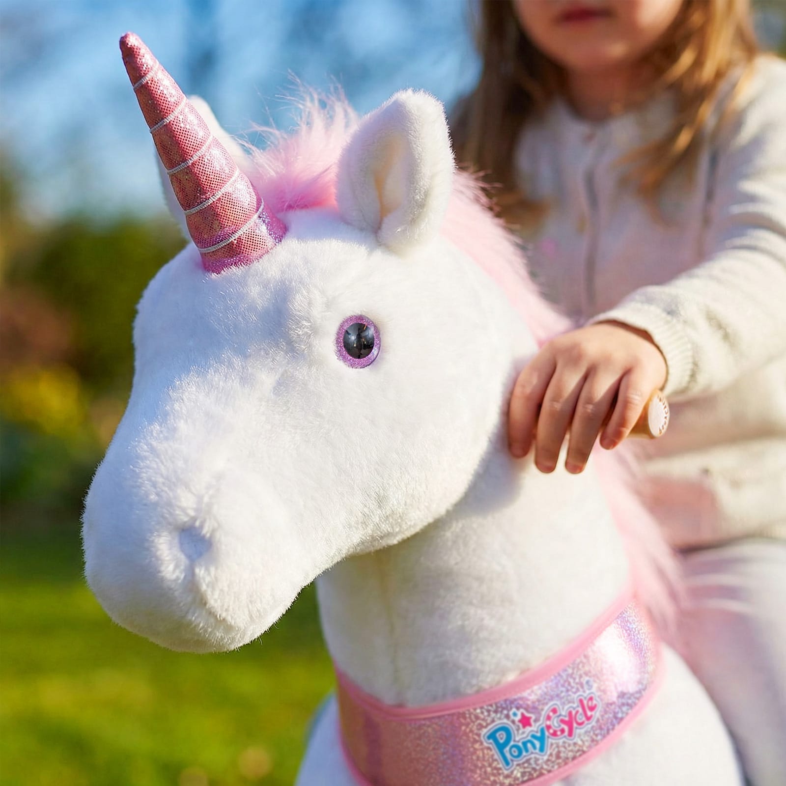 Model U Ride-On Unicorn Age 3-4 Pink