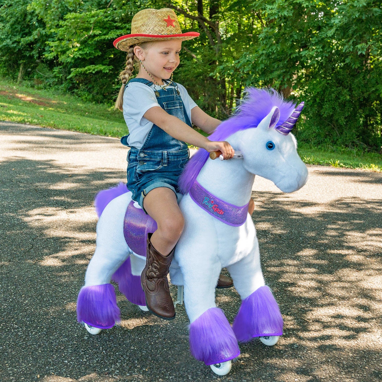 Model U Ride-On Unicorn Age 3-4 Purple