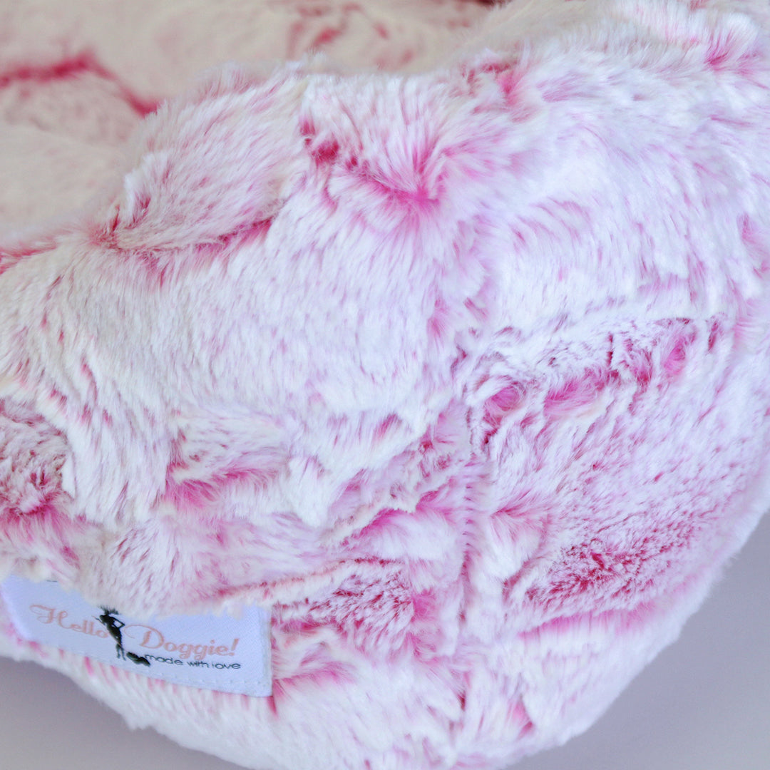 Hello Doggie Whisper Baby Pink Dog Bed